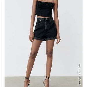 Black mom fit zara shorts